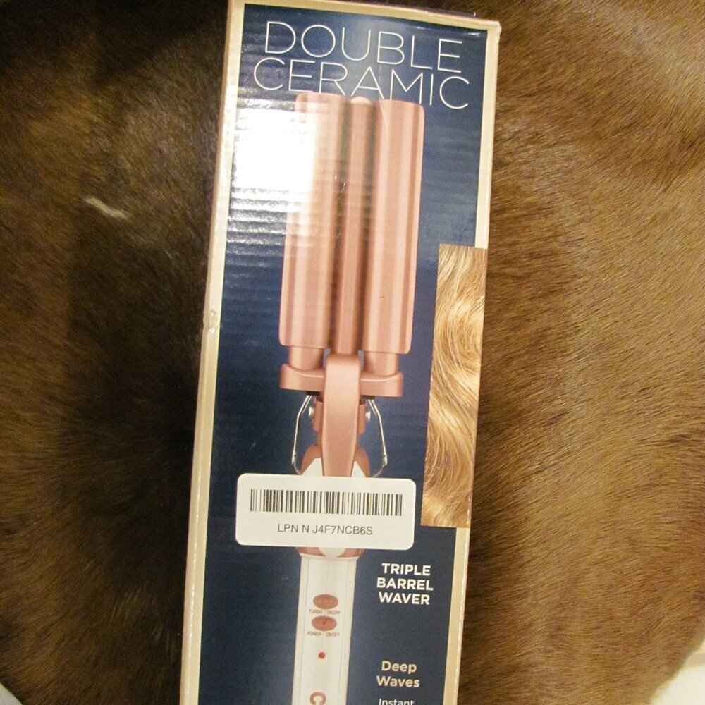CONAIR DOUBLE CERAMIC TRIPLE BARREL WAVER NIB